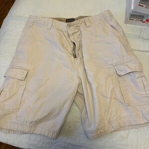 Men's ST. John's Bay Khaki Cargo Shorts Size 36